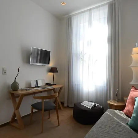 Aquamarin Hotel 3*
